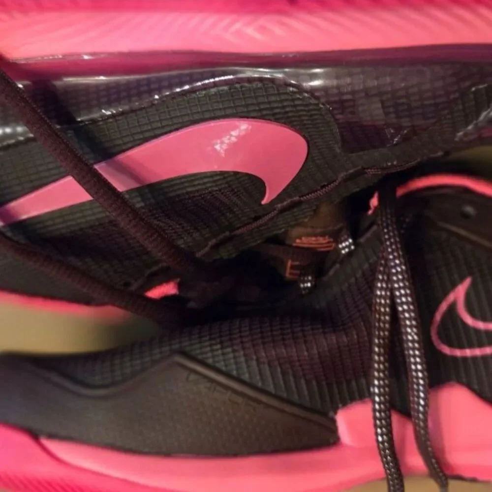 Women's Nike Court Air Zoom Vapor Pro Premium, size 8.5 #DQ4685-600 NWOT